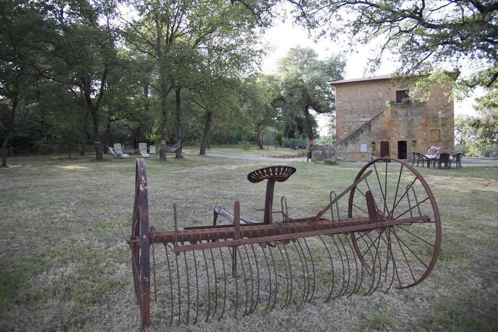 Agriturismo Torrenieri Da Alessandro ปีเอนซา ภายนอก รูปภาพ