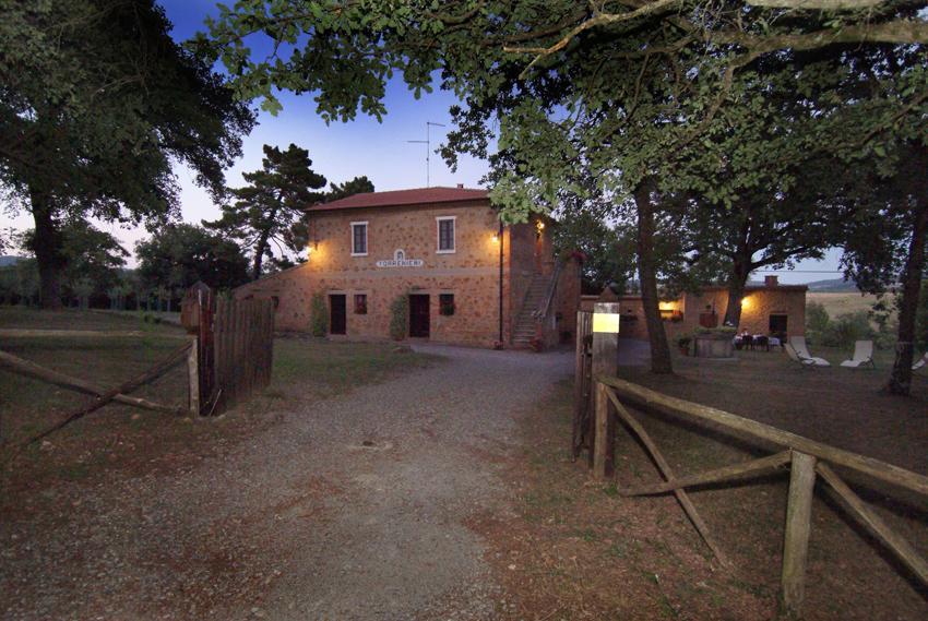 Agriturismo Torrenieri Da Alessandro ปีเอนซา ภายนอก รูปภาพ